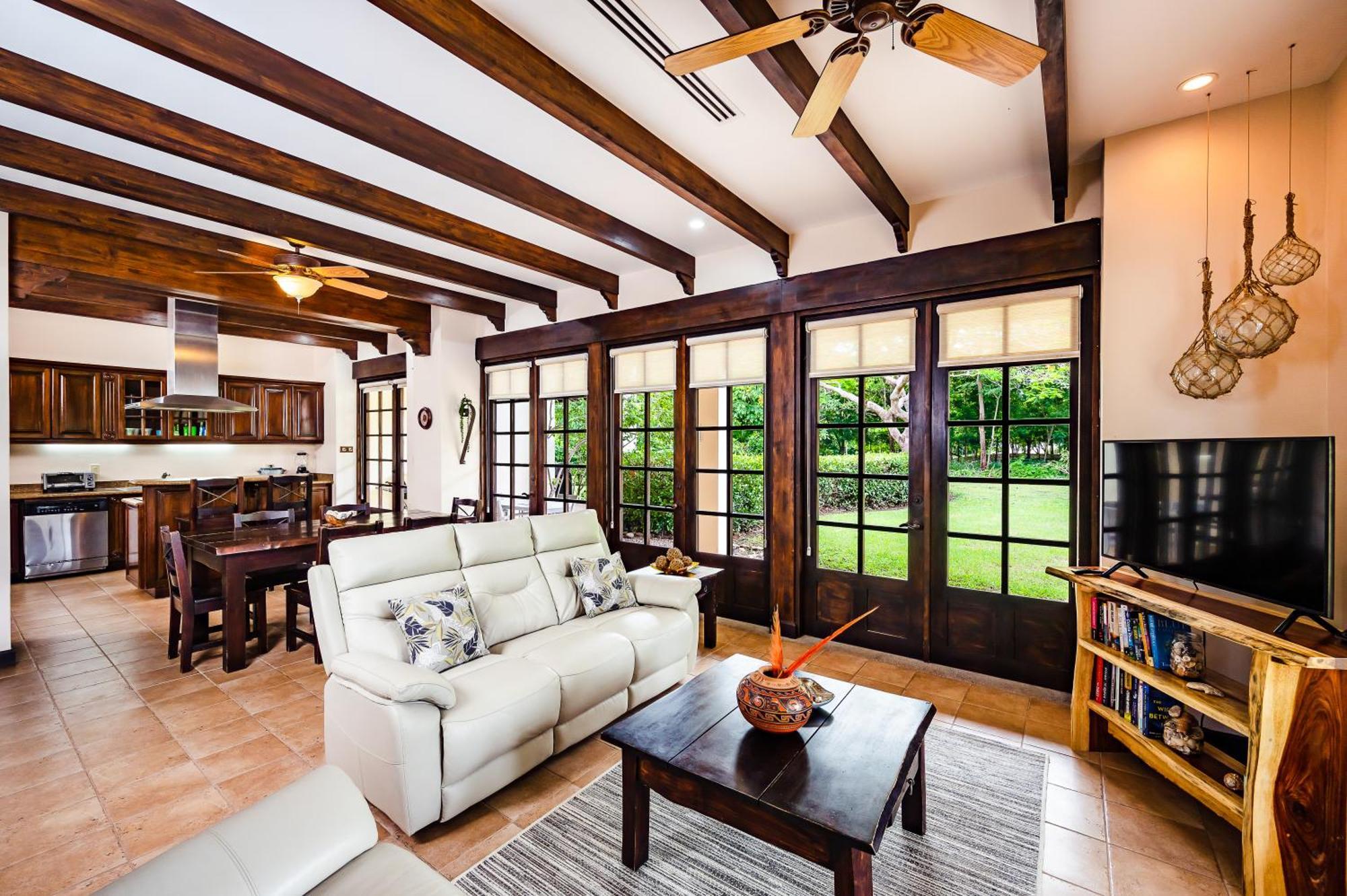 טמארינדו Luxury Vacation Rentals At Hacienda Pinilla חדר תמונה