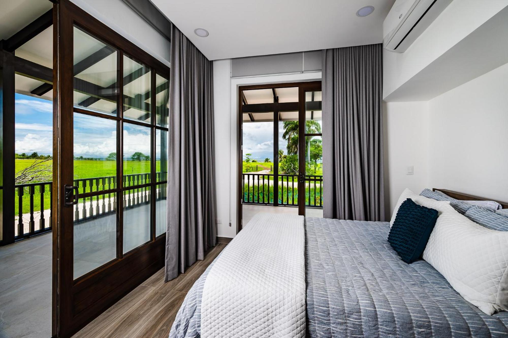 טמארינדו Luxury Vacation Rentals At Hacienda Pinilla חדר תמונה
