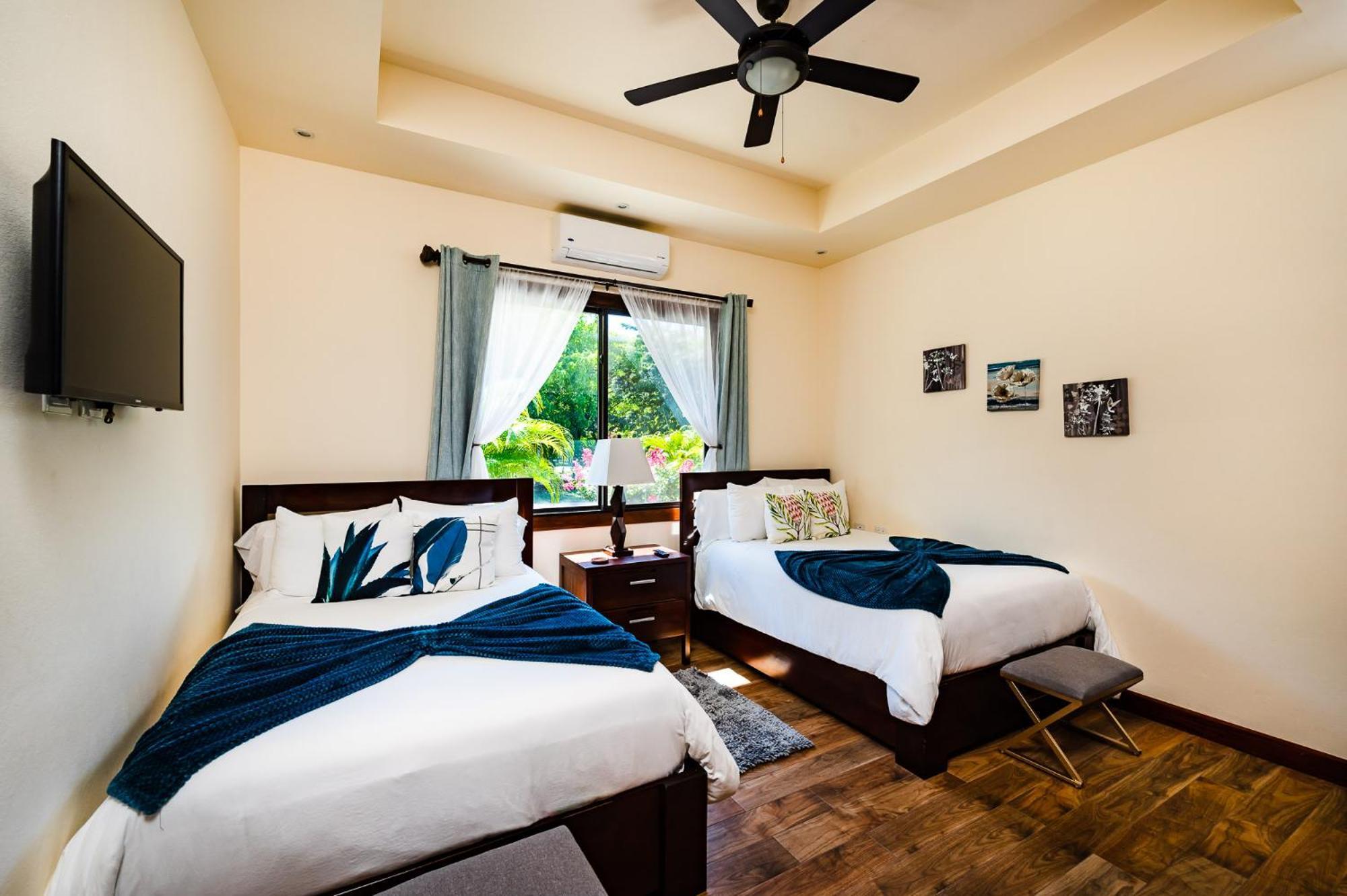 טמארינדו Luxury Vacation Rentals At Hacienda Pinilla חדר תמונה